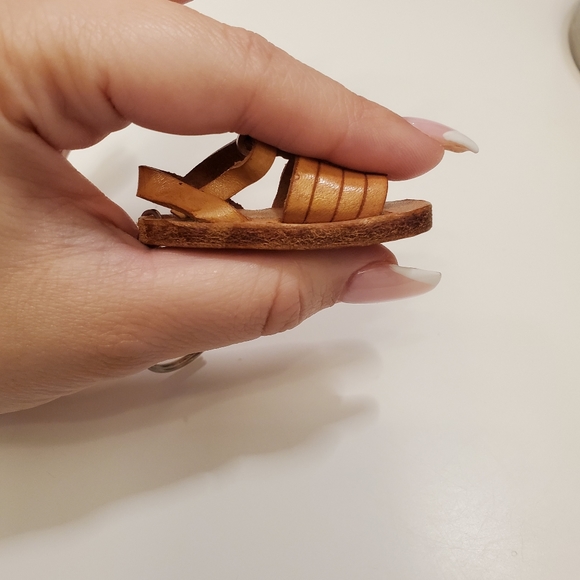 Vintage Mexican Handmade Hauraches Key Chain - Picture 3 of 4